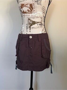 Y2K Sitka brown cargo low rise mini skirt